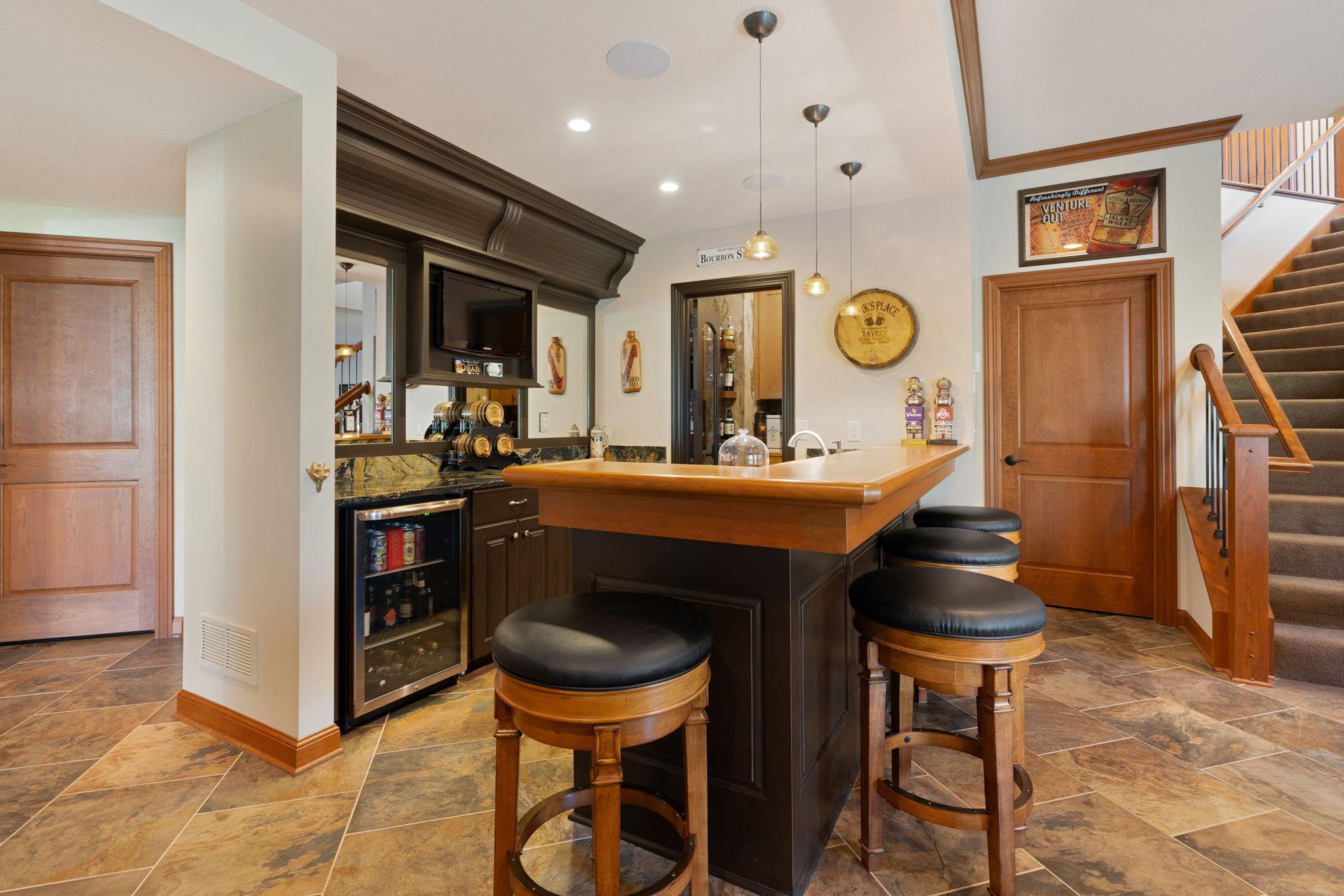 Owatonna, Minnesota 55060, United States, 4 Bedrooms Bedrooms, ,5 BathroomsBathrooms,Residential,Active,30674