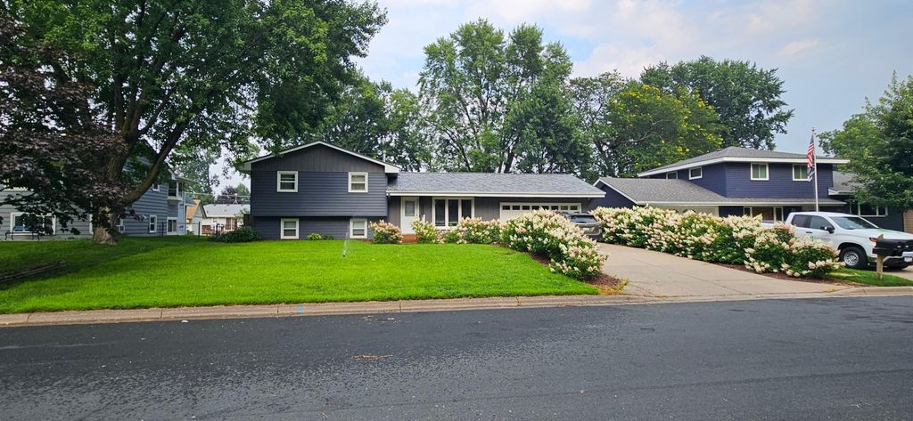 Photo of 14790 Camero Lane, Rosemount, MN 55068 (MLS # 7033395)