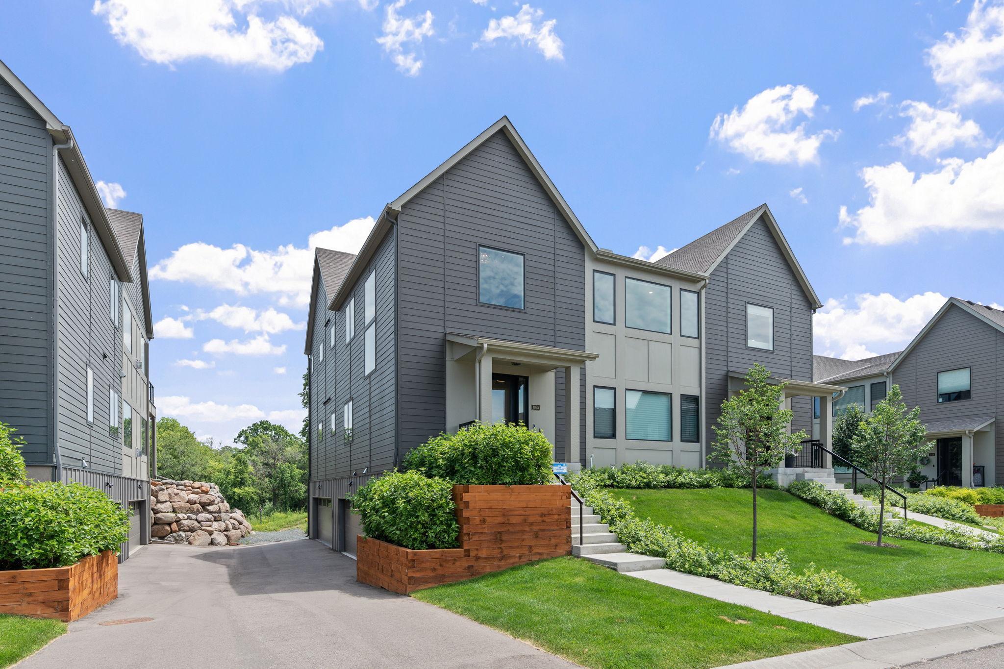 4825 Linden Cove Lane