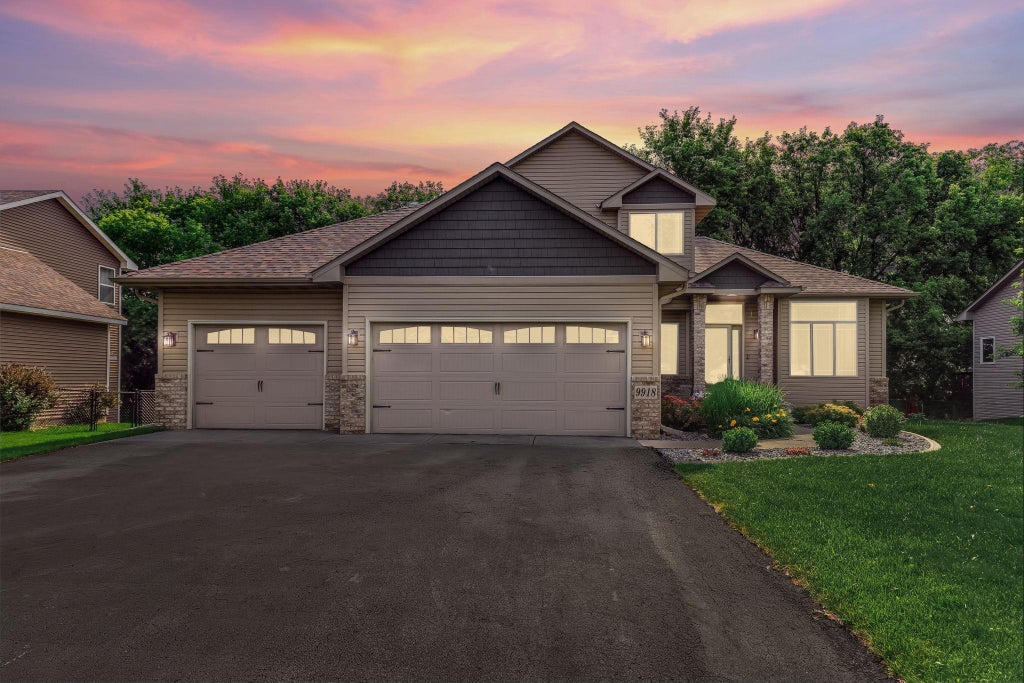Photo of 9918 Kiwi Avenue N, Brooklyn Park, MN 55443 (MLS # 7103798)