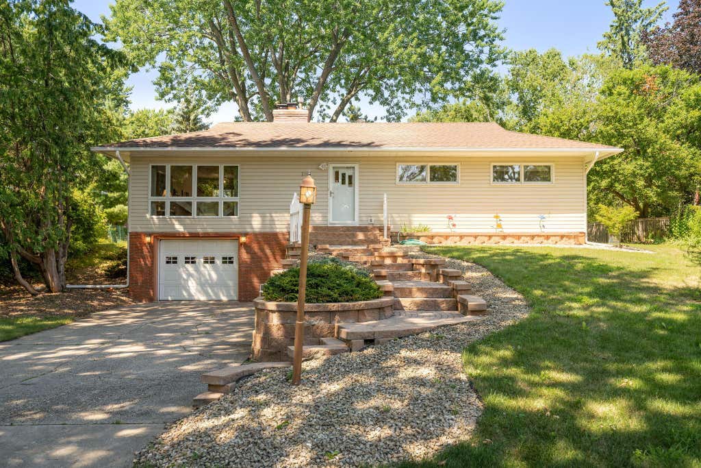 Photo of 2001 Herschel Street, Roseville, MN 55113 (MLS # 7125224)