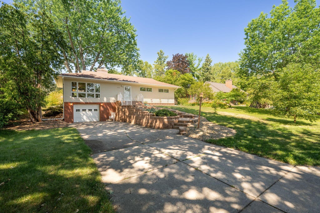 Photo of 2001 Herschel Street, Roseville, MN 55113 (MLS # 7125224)