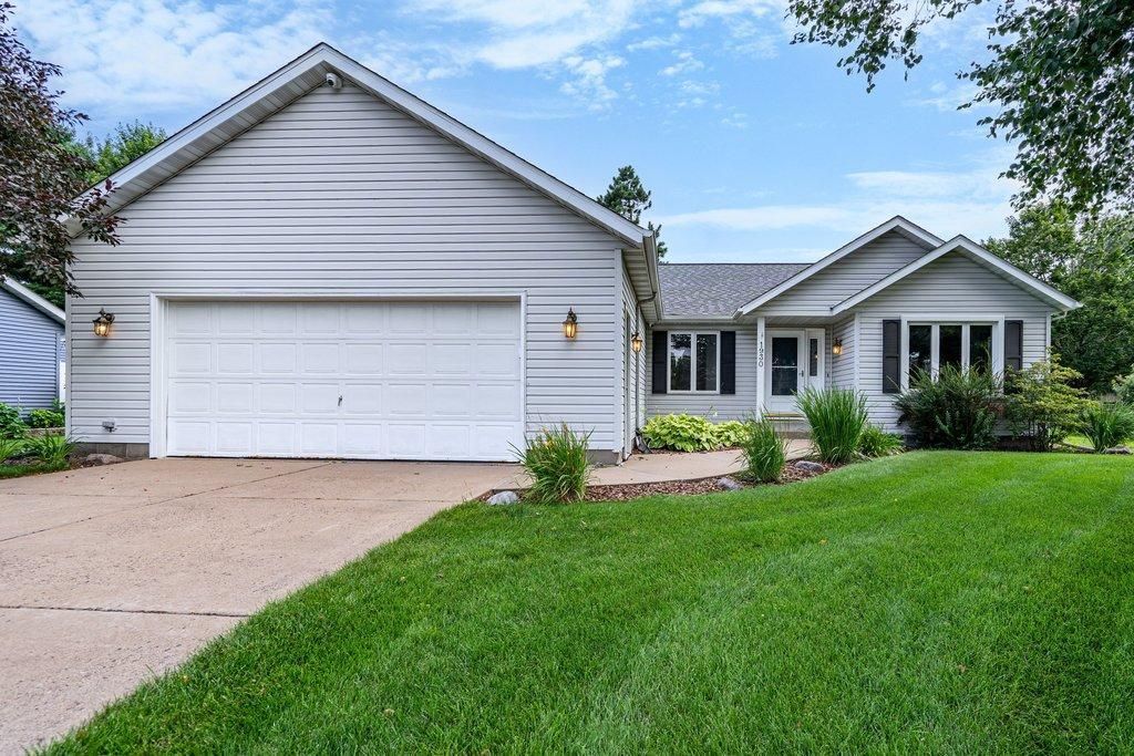 Photo of 1930 Meadow Lane, Eau Claire, WI 54701 (MLS # 7114413)