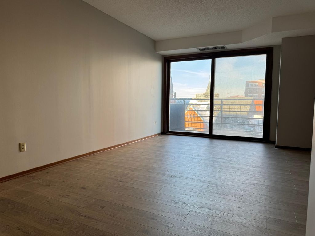 Photo of 66 9th Street E #1210, Saint Paul, MN 55101 (MLS # 6823329)