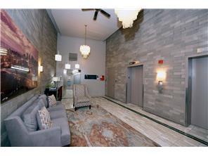 66 9th Street E 1210