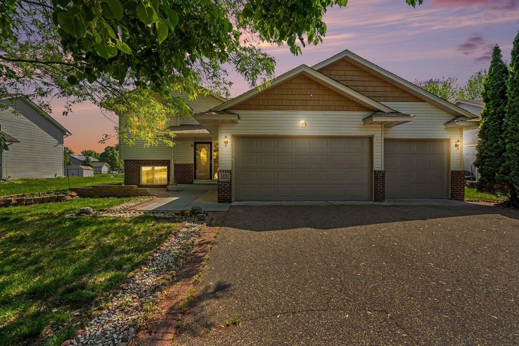 Photo of 10241 Madison Street NE, Blaine, MN 55434 (MLS # 7072573)