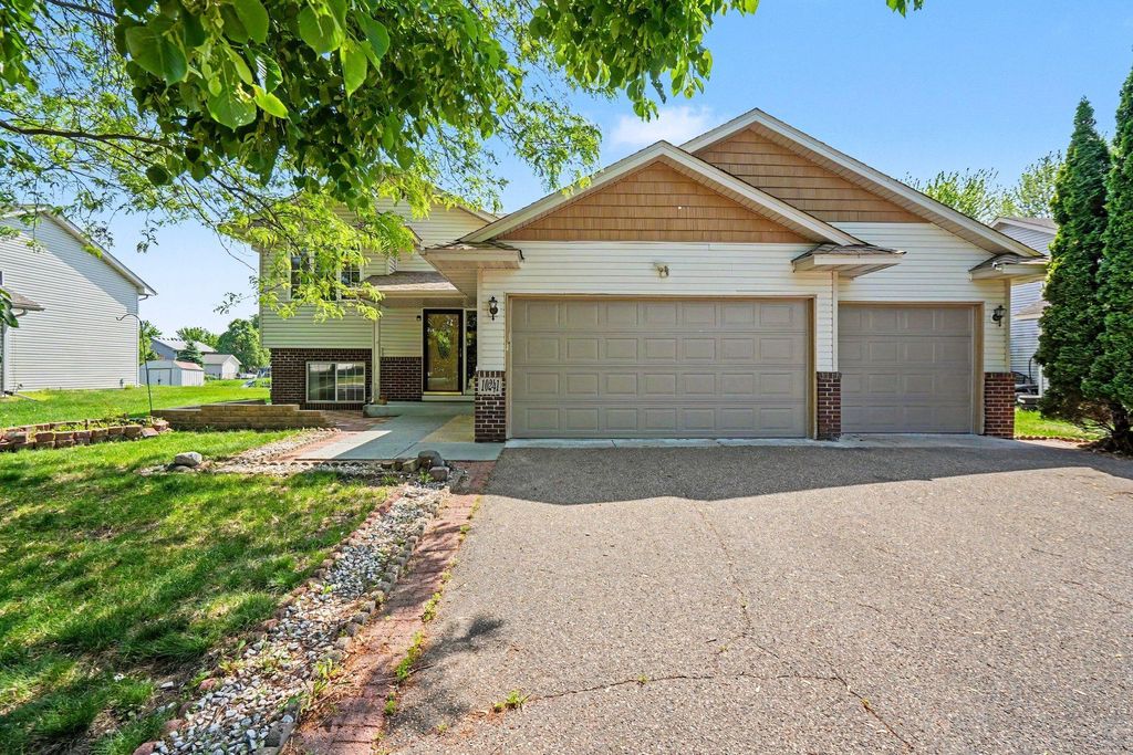 Photo of 10241 Madison Street NE, Blaine, MN 55434 (MLS # 7072573)