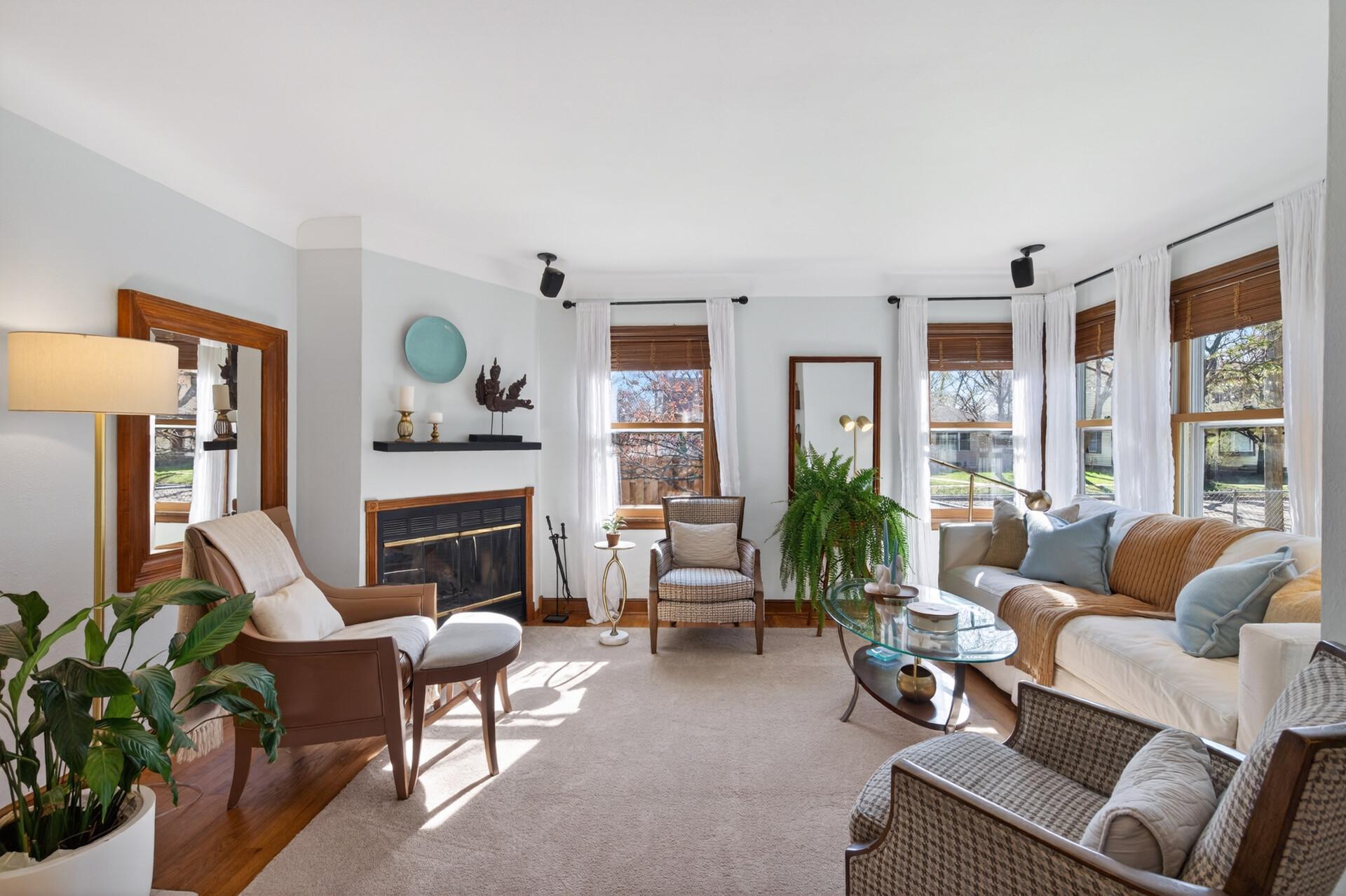 743 Nebraska Avenue W