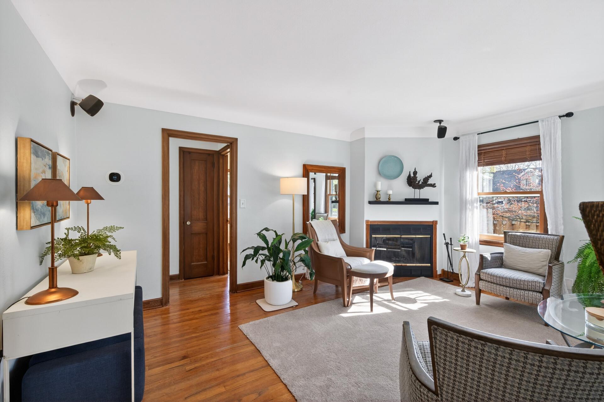 743 Nebraska Avenue W