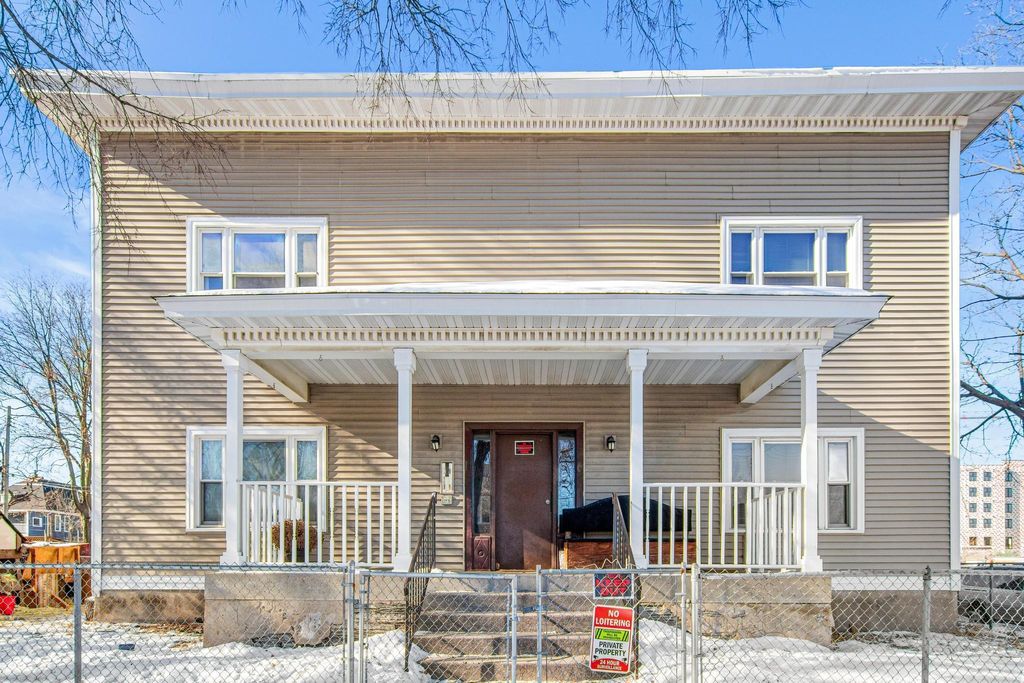 Photo of 2100 14th Avenue S, Minneapolis, MN 55404 (MLS # 7017730)