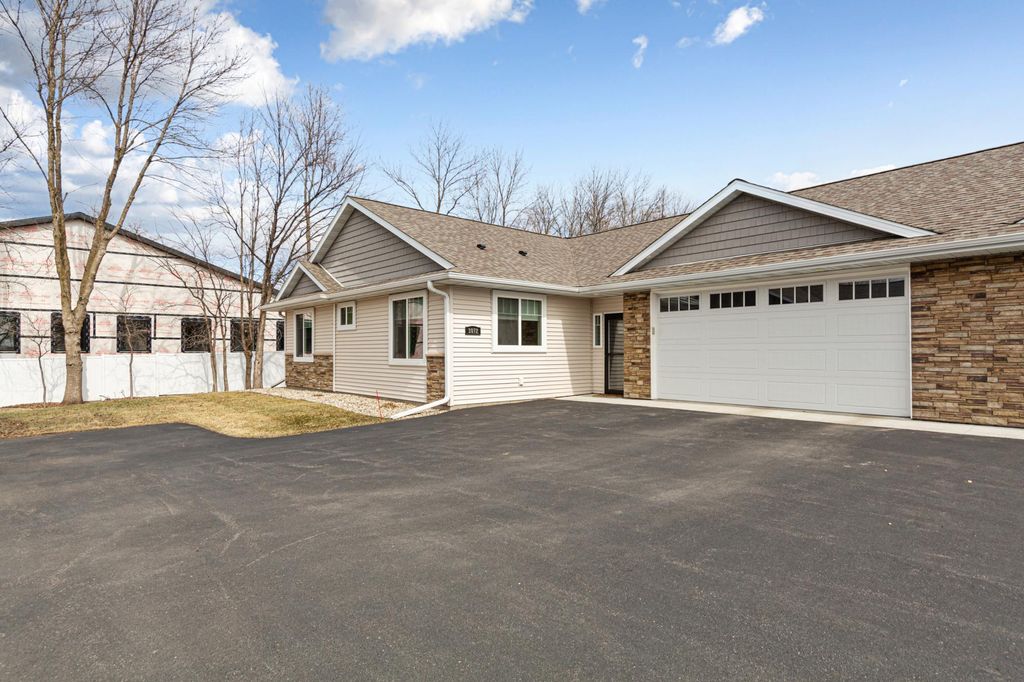 Photo of 3072 Prairie Rose Drive, Mankato, MN 56001 (MLS # 7035838)