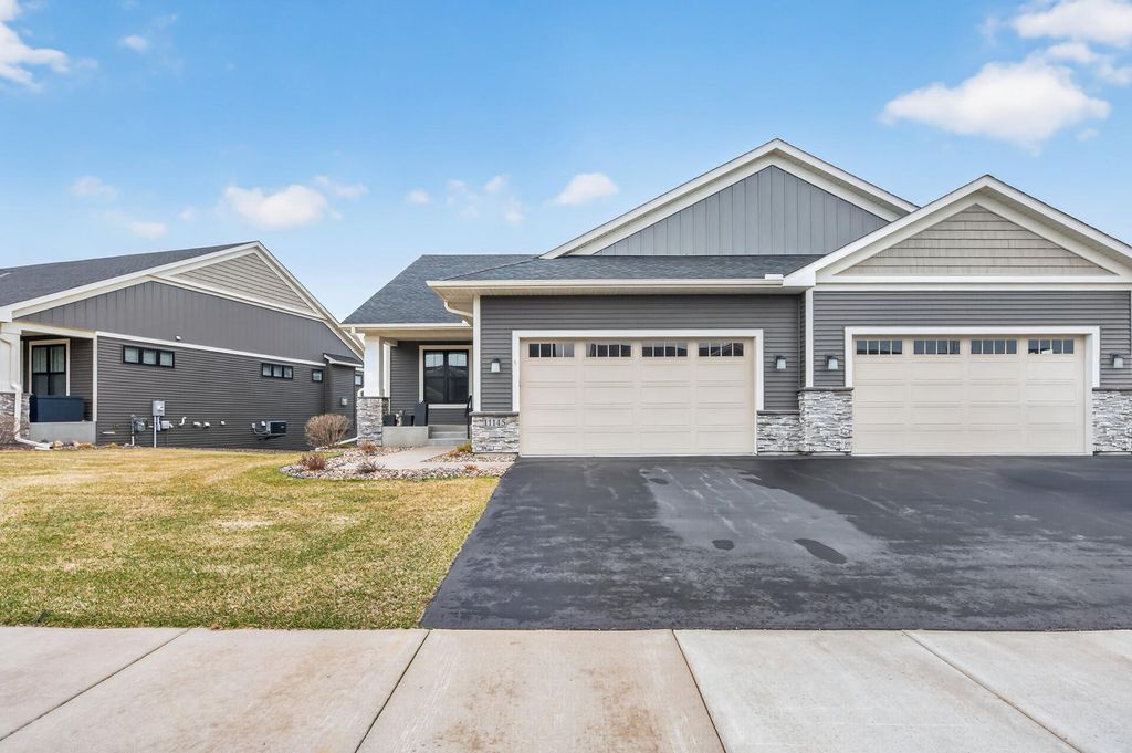 Photo of 11145 6th Street Circle N, Lake Elmo, MN 55042 (MLS # 7044092)