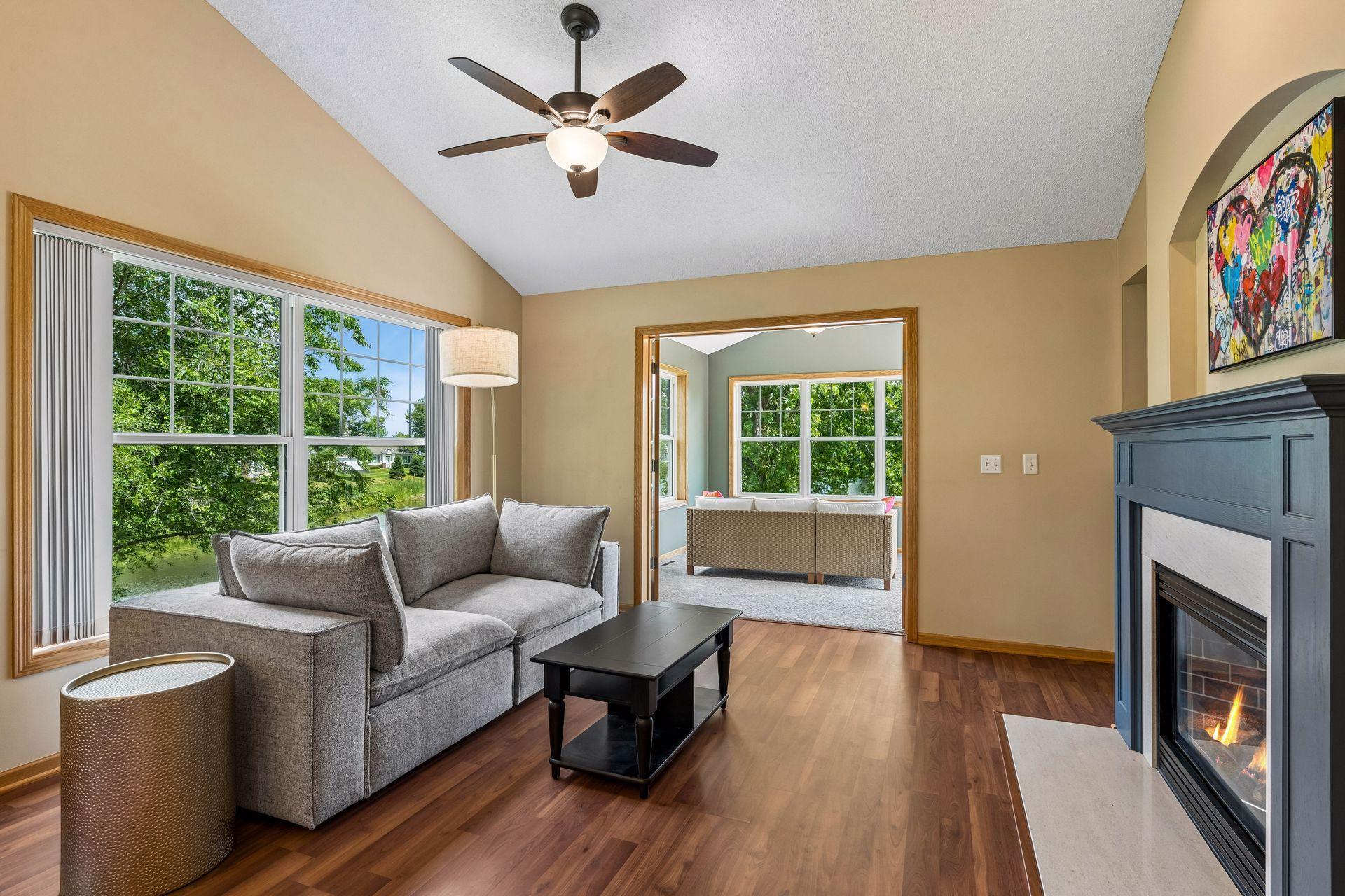 10917 Nassau Circle NE