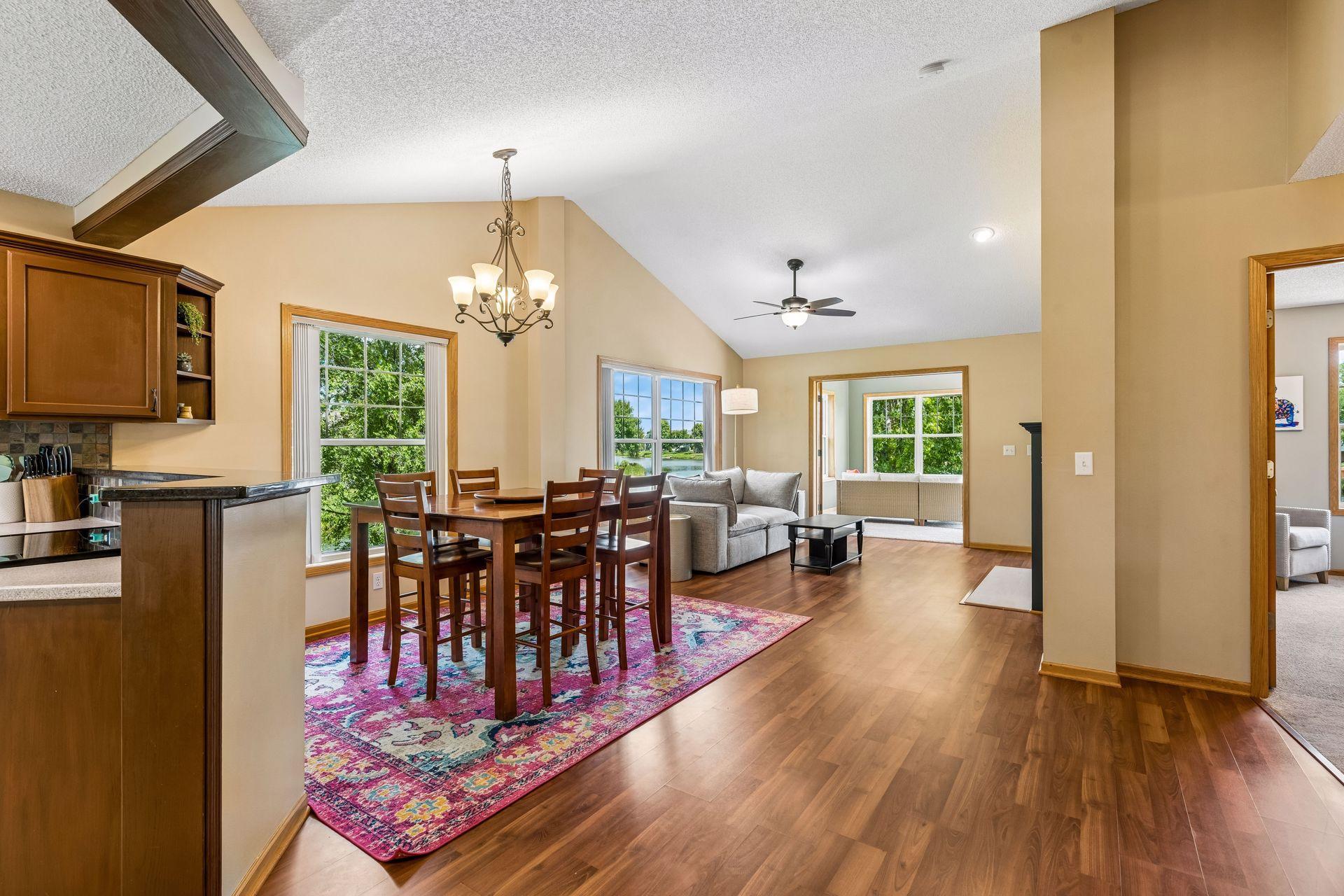 10917 Nassau Circle NE