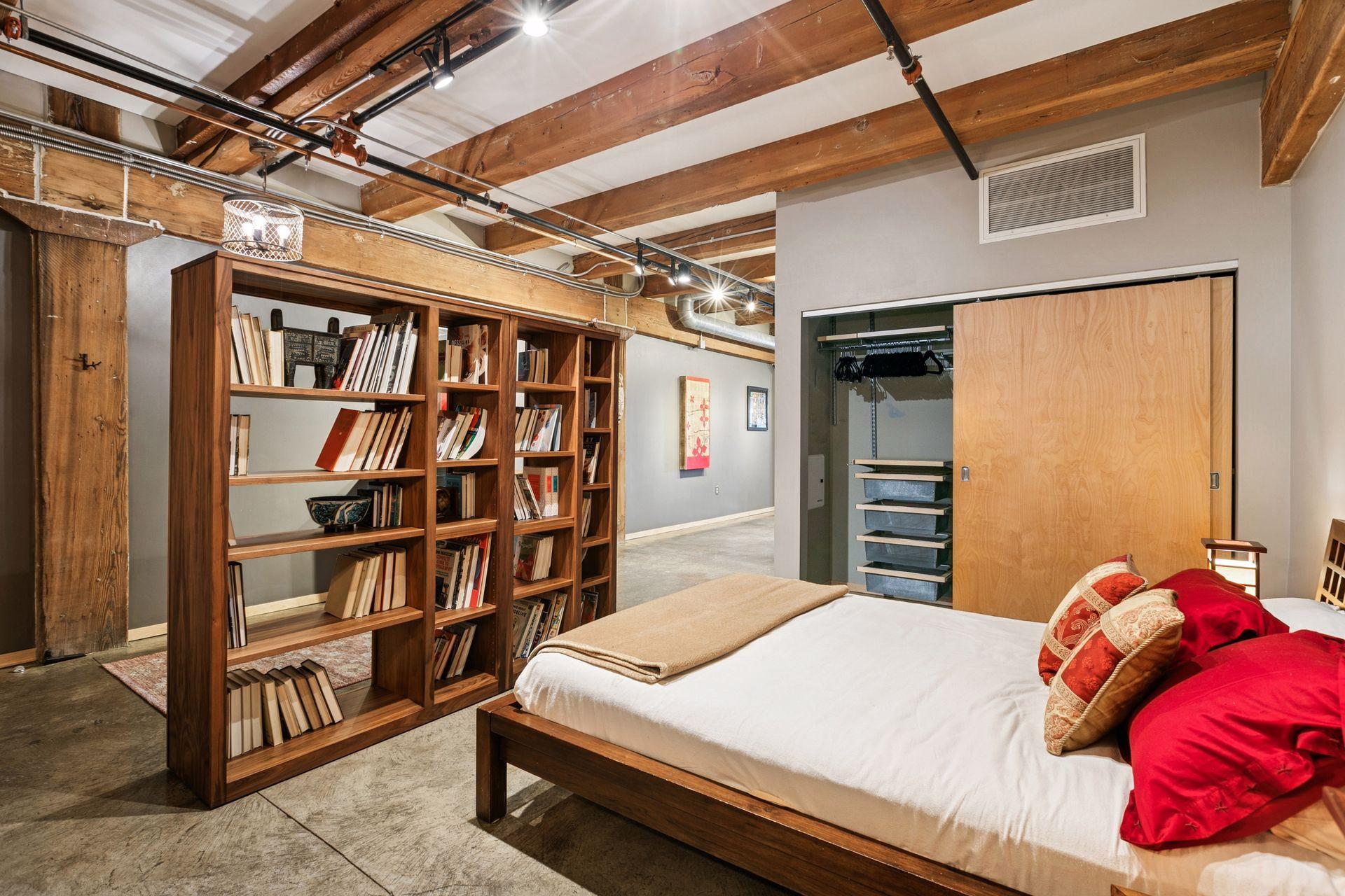 406 Wacouta Street 415