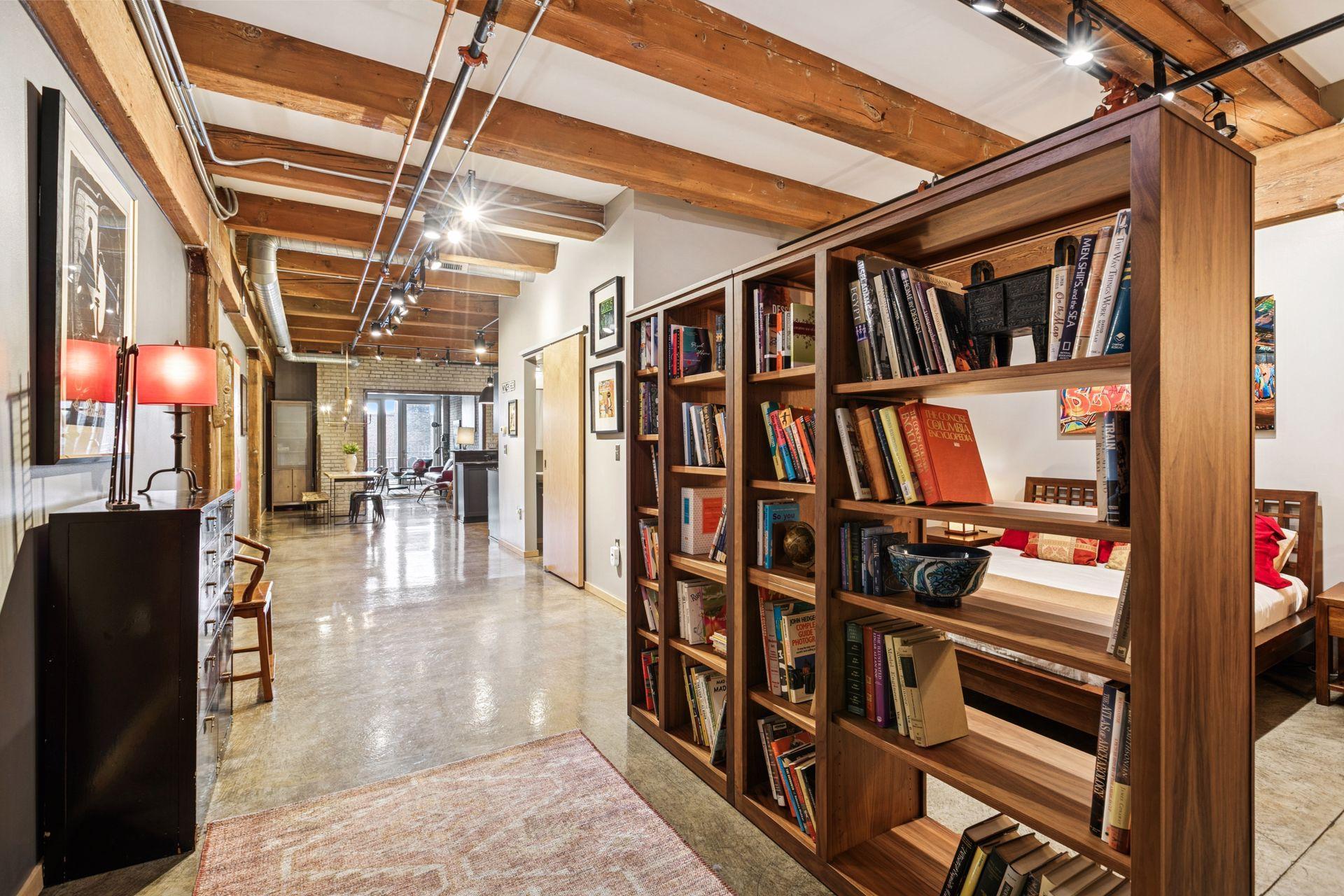 406 Wacouta Street 415