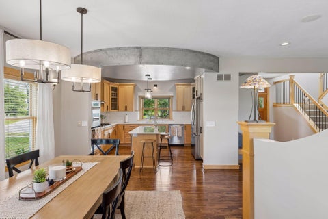 Tiny photo for 11265 Stonemill Farms Curve, Woodbury, MN 55129 (MLS # 7108712)