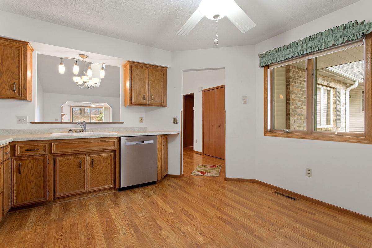 2720 Lake Court Drive 103