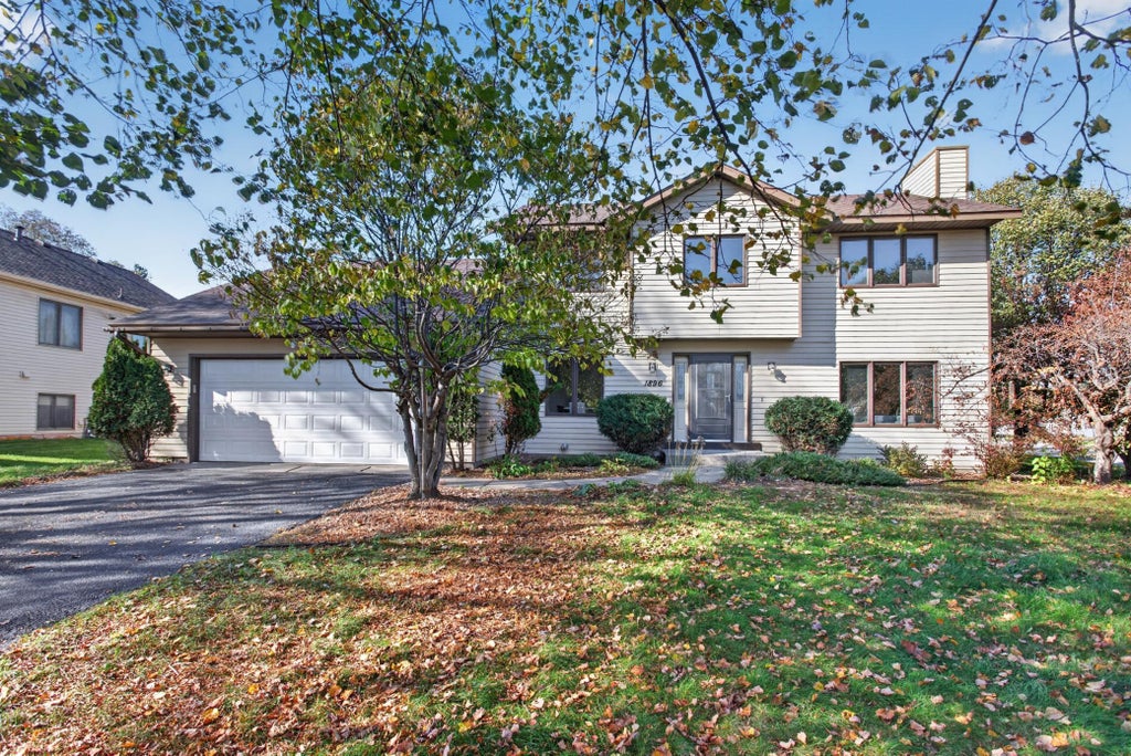 Photo of 1896 Catalina Drive, Woodbury, MN 55125 (MLS # 7161439)