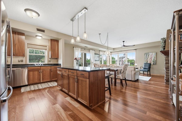 2201 VILLAGE LN # A204, MINNEAPOLIS, MN 55431 - Image 4c70e1cce68cd87fbb8a67e84bc9b125/1839328332
