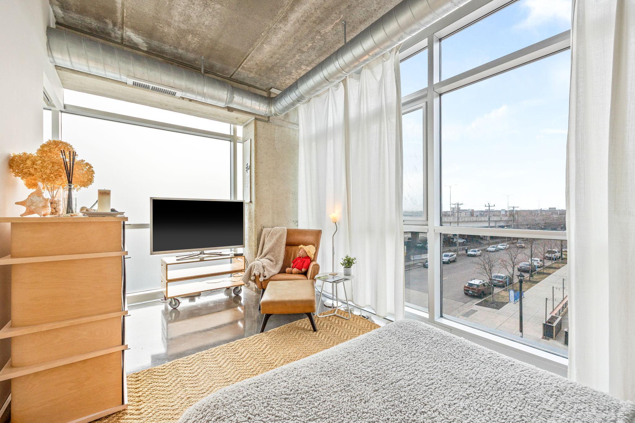Minneapolis, Minnesota, 55401, United States, 2 Bedrooms Bedrooms, ,3 BathroomsBathrooms,Residential,Active,1756828