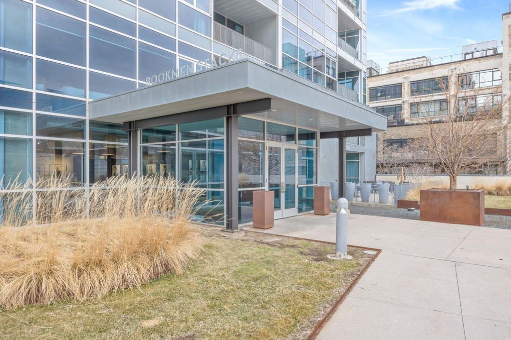 Photo of 345 6th Avenue N #305, Minneapolis, MN 55401 (MLS # 6513017)