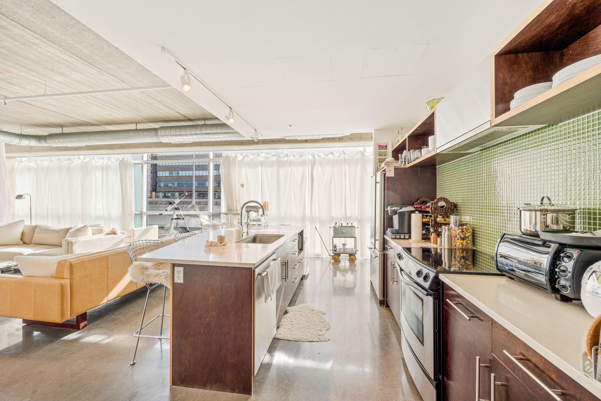 Minneapolis, Minnesota, 55401, United States, 2 Bedrooms Bedrooms, ,3 BathroomsBathrooms,Residential,Active,1756828