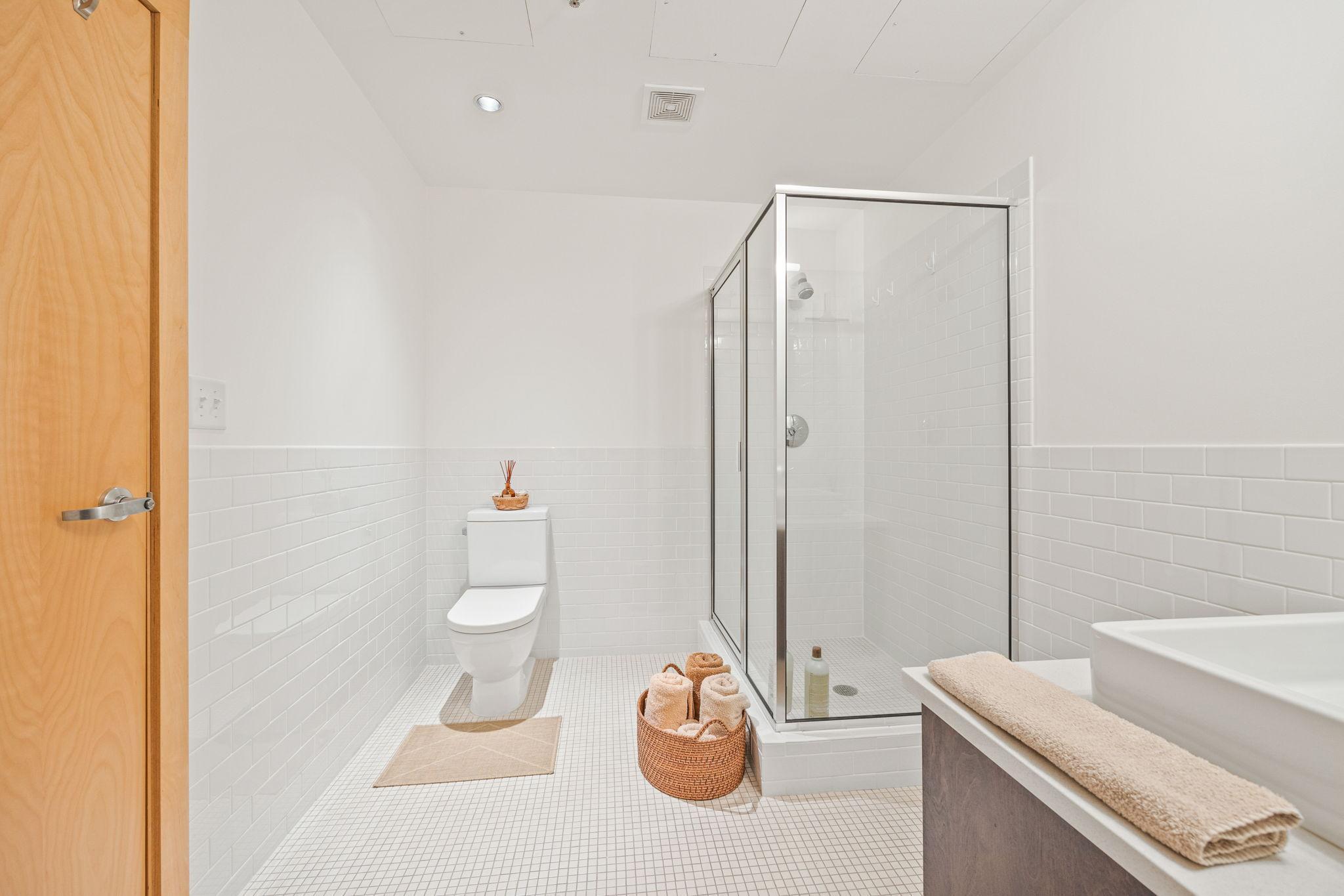 Minneapolis, Minnesota, 55401, United States, 2 Bedrooms Bedrooms, ,3 BathroomsBathrooms,Residential,Active,1756828