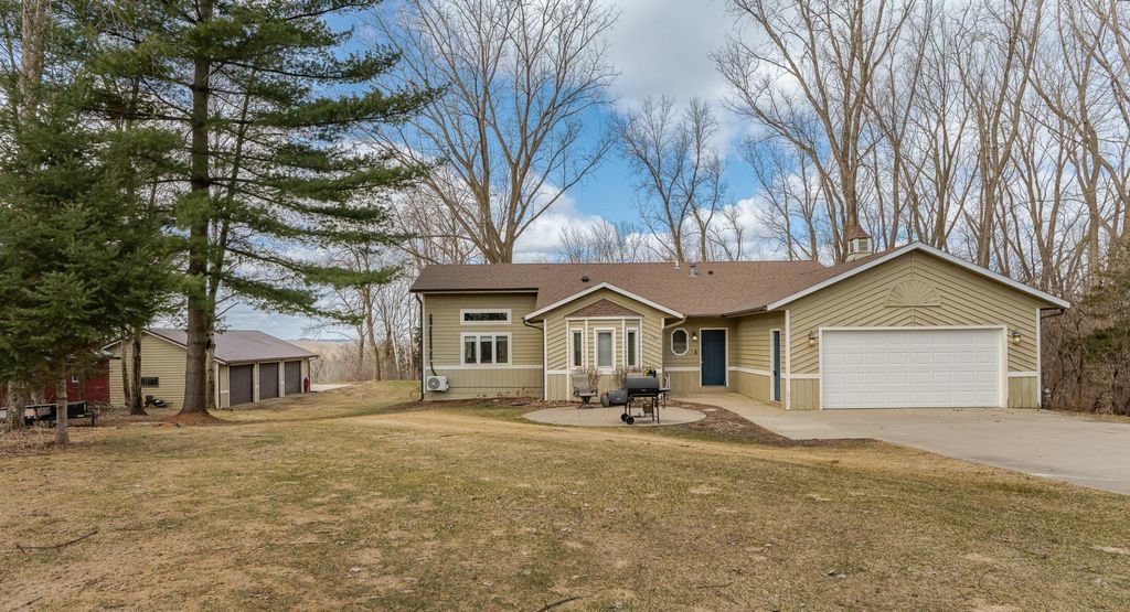 Photo of 110 6th Lane NE, Oronoco, MN 55960 (MLS # 7045069)