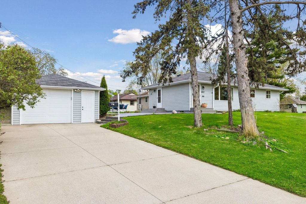 Photo of 6102 Jersey Avenue N, Crystal, MN 55428 (MLS # 7067147)