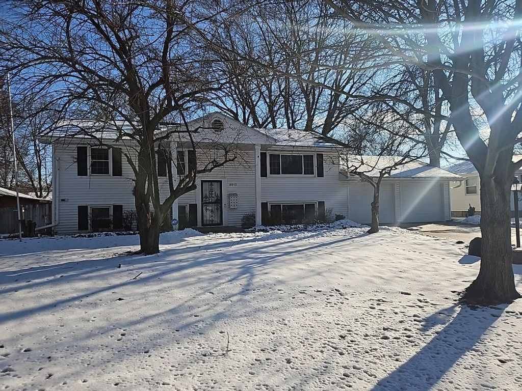 Photo of 6017 Bethia Lane, Minneapolis, MN 55429 (MLS # 7032721)