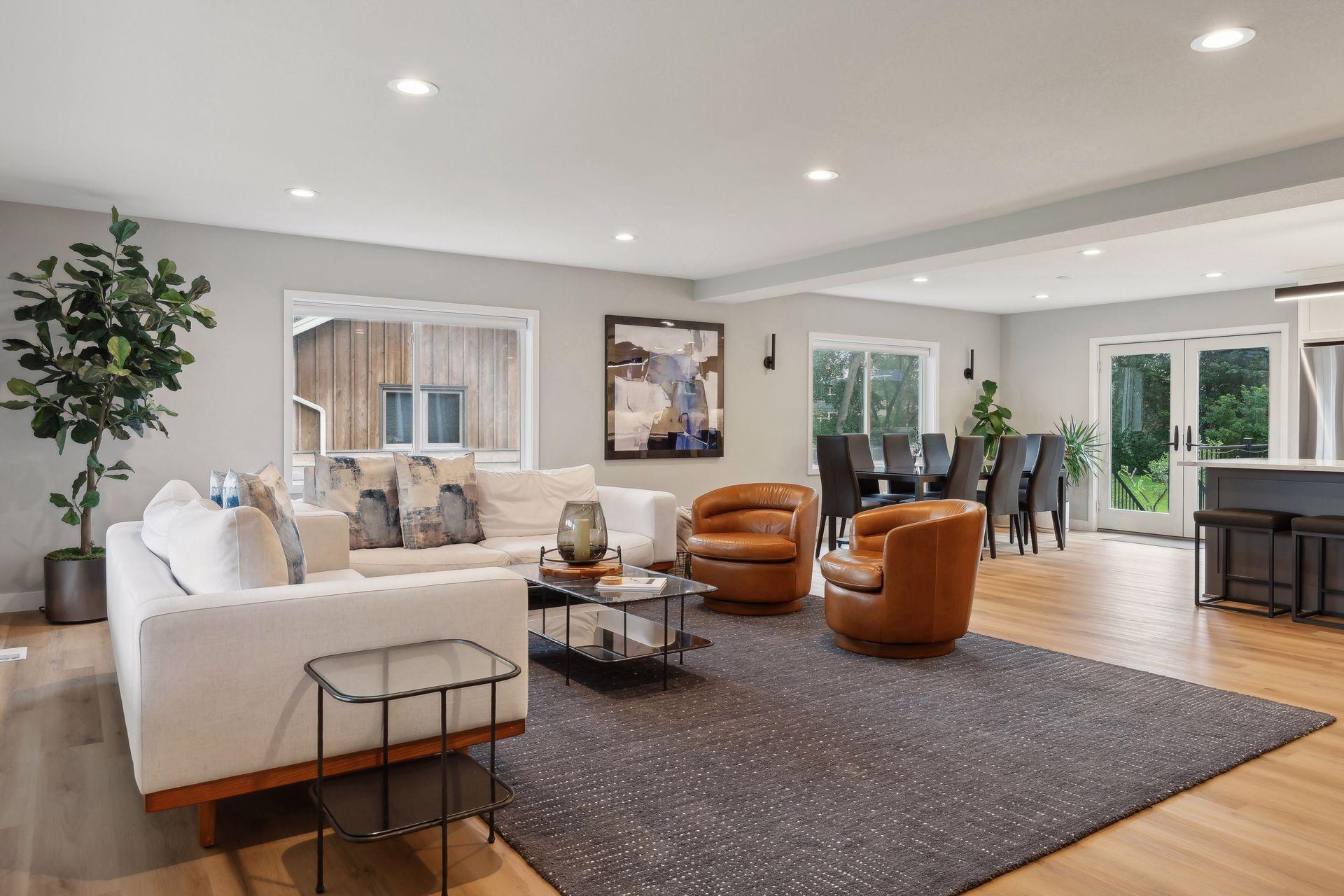 3098 Victoria Street N