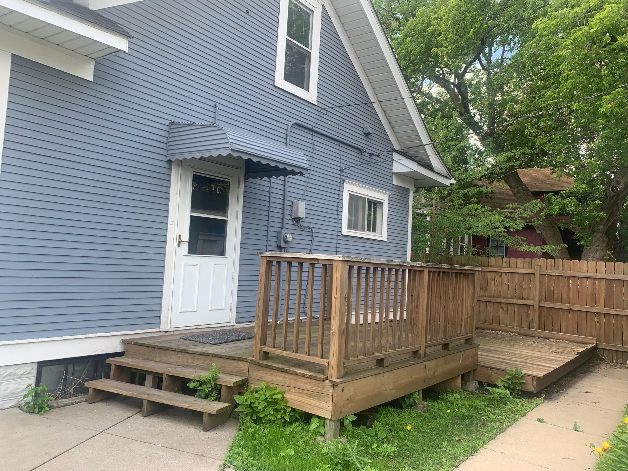 1685 Selby Avenue