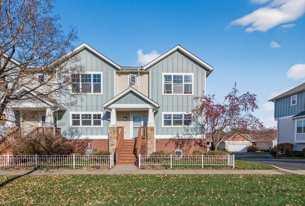 Photo of 1351 Magnolia Avenue E #1351, Saint Paul, MN 55106 (MLS # 7041525)