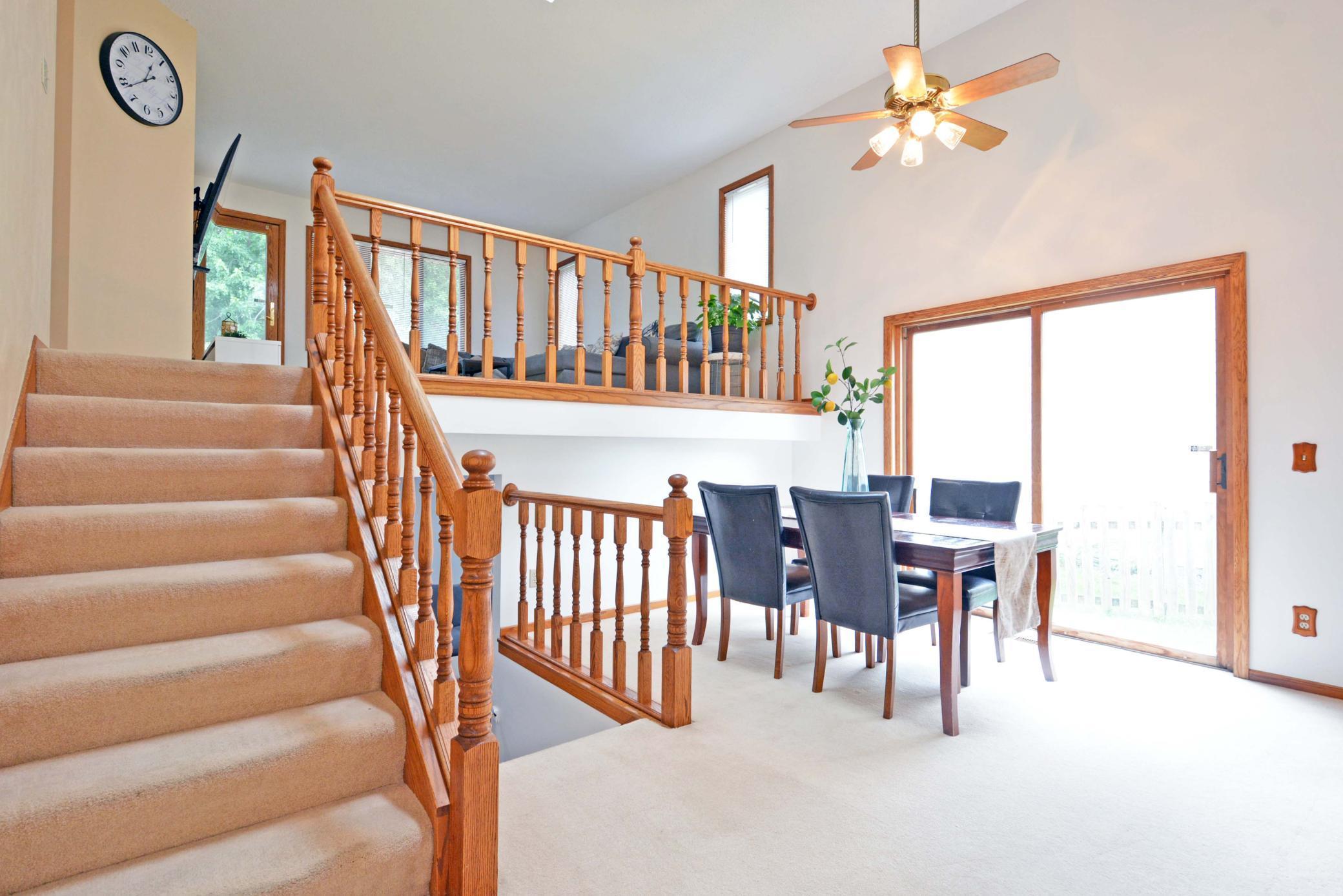 1865 Deer Hills Trail