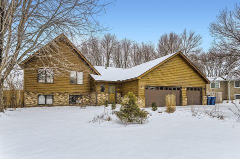 8210 208th Street W Lakeville MN 55044
