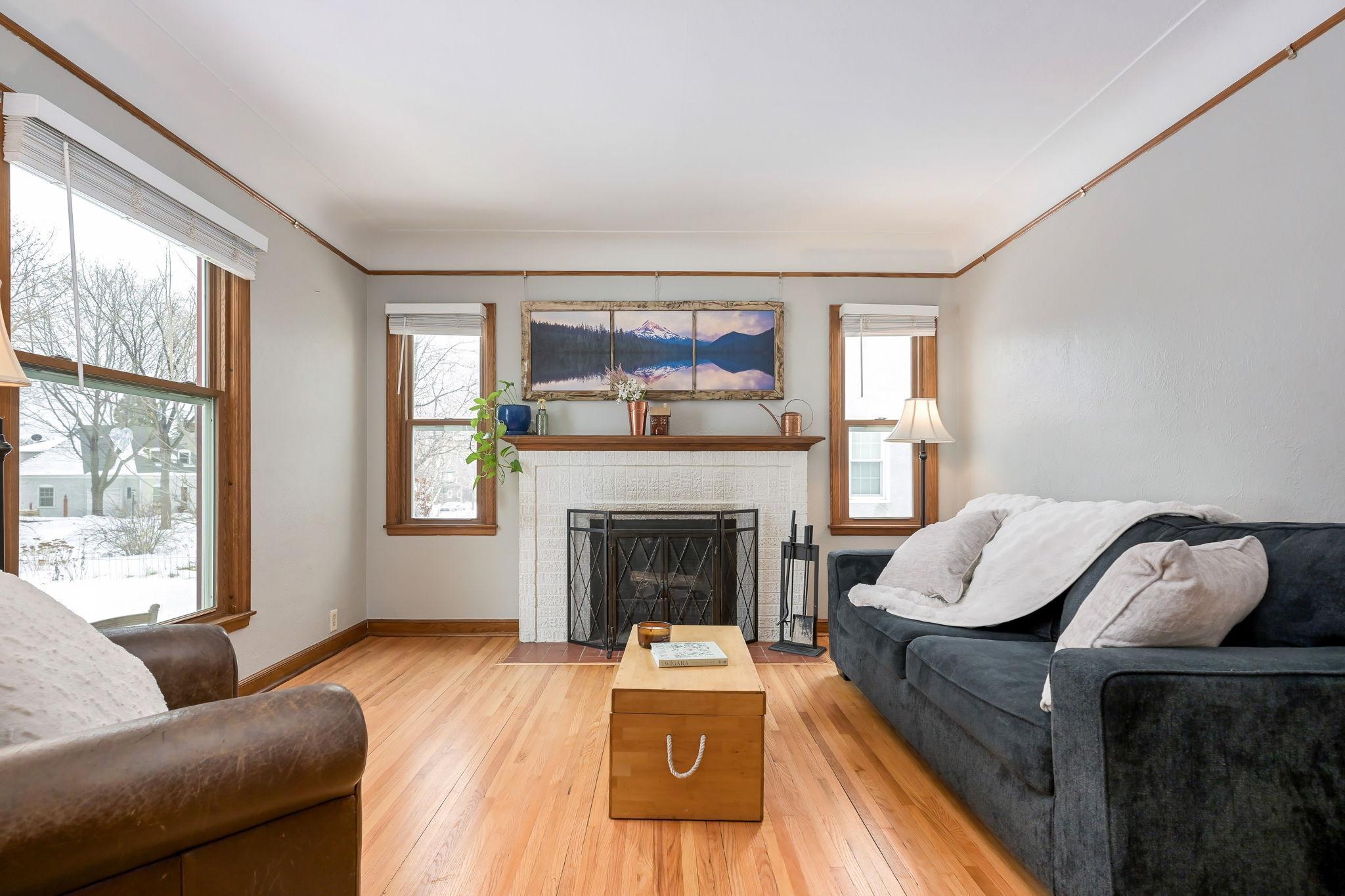 2330 Roosevelt Street NE