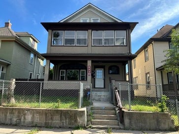 654 Fuller Avenue Saint Paul MN 55104