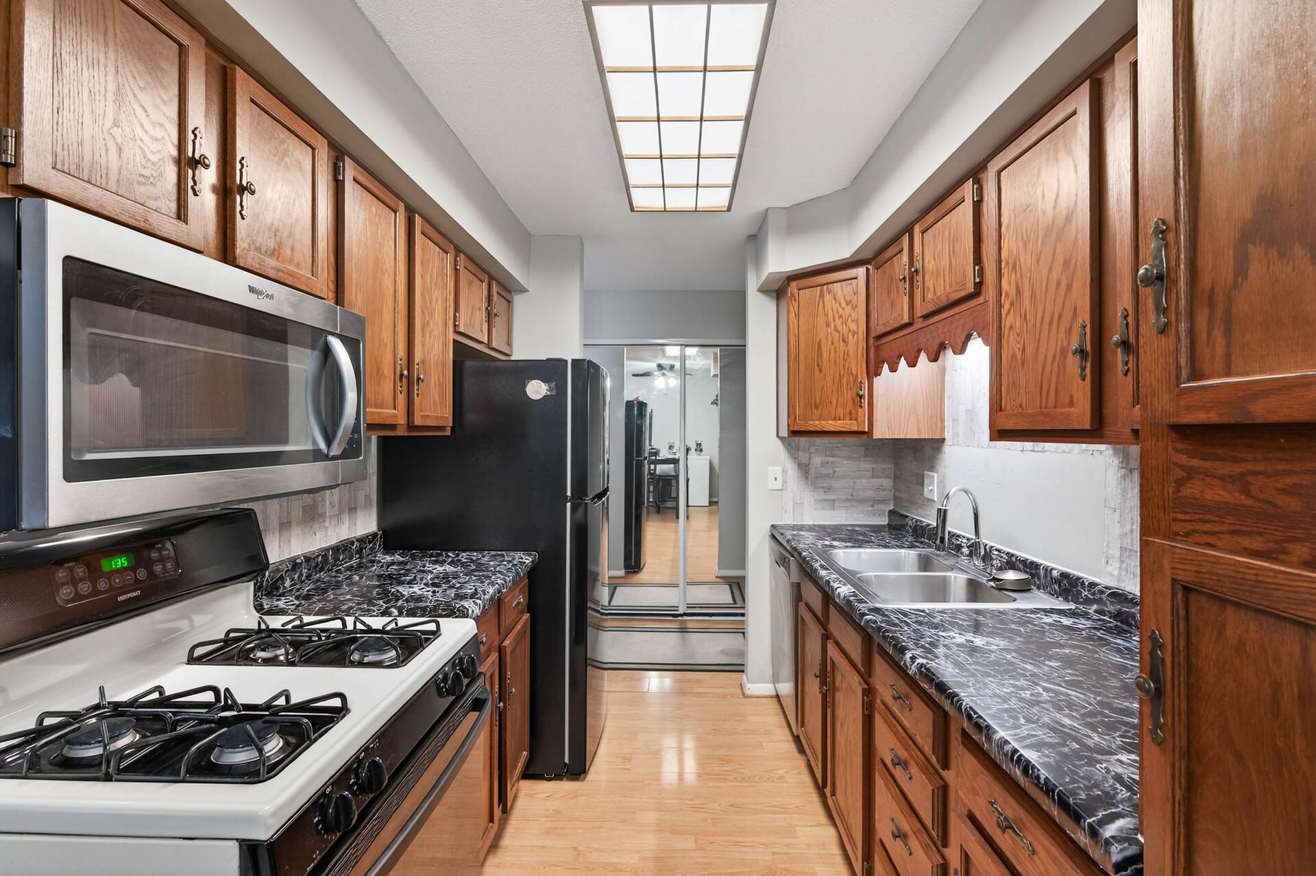 4207 Lakeside Avenue N 137