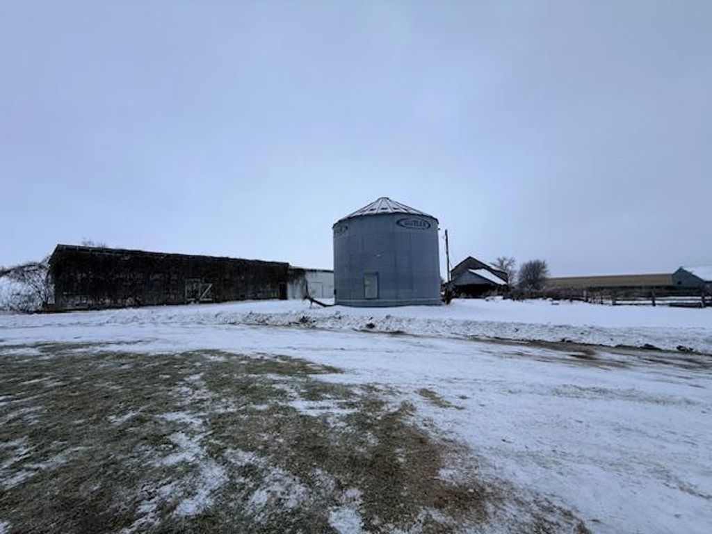 Photo of 11984 South Prairie Drive, Caledonia, MN 55921 (MLS # 7000287)