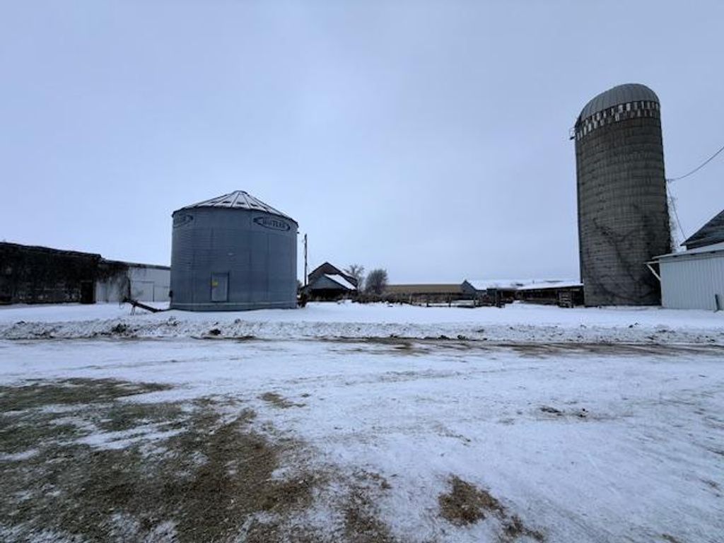 Photo of 11984 South Prairie Drive, Caledonia, MN 55921 (MLS # 7000287)