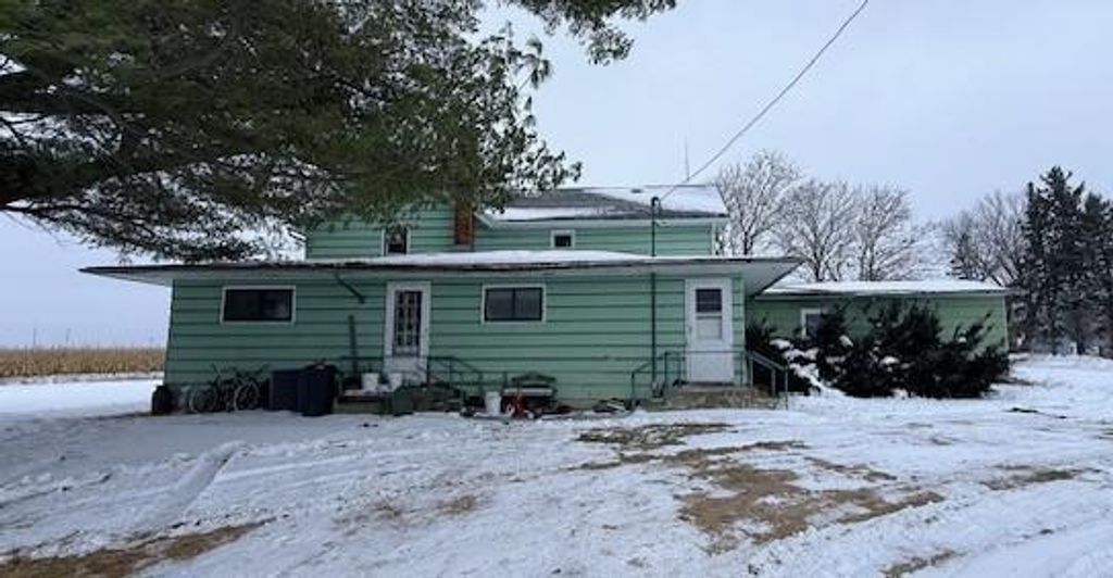 Photo of 11984 South Prairie Drive, Caledonia, MN 55921 (MLS # 7000287)