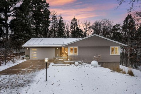 4600 Mounthall Terrace Minnetonka MN 55345