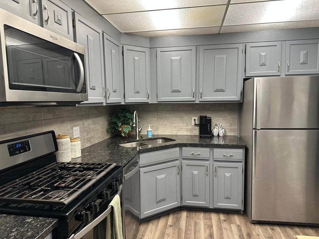 Photo of 6650 Vernon Avenue S #407, Edina, MN 55436 (MLS # 7061205)