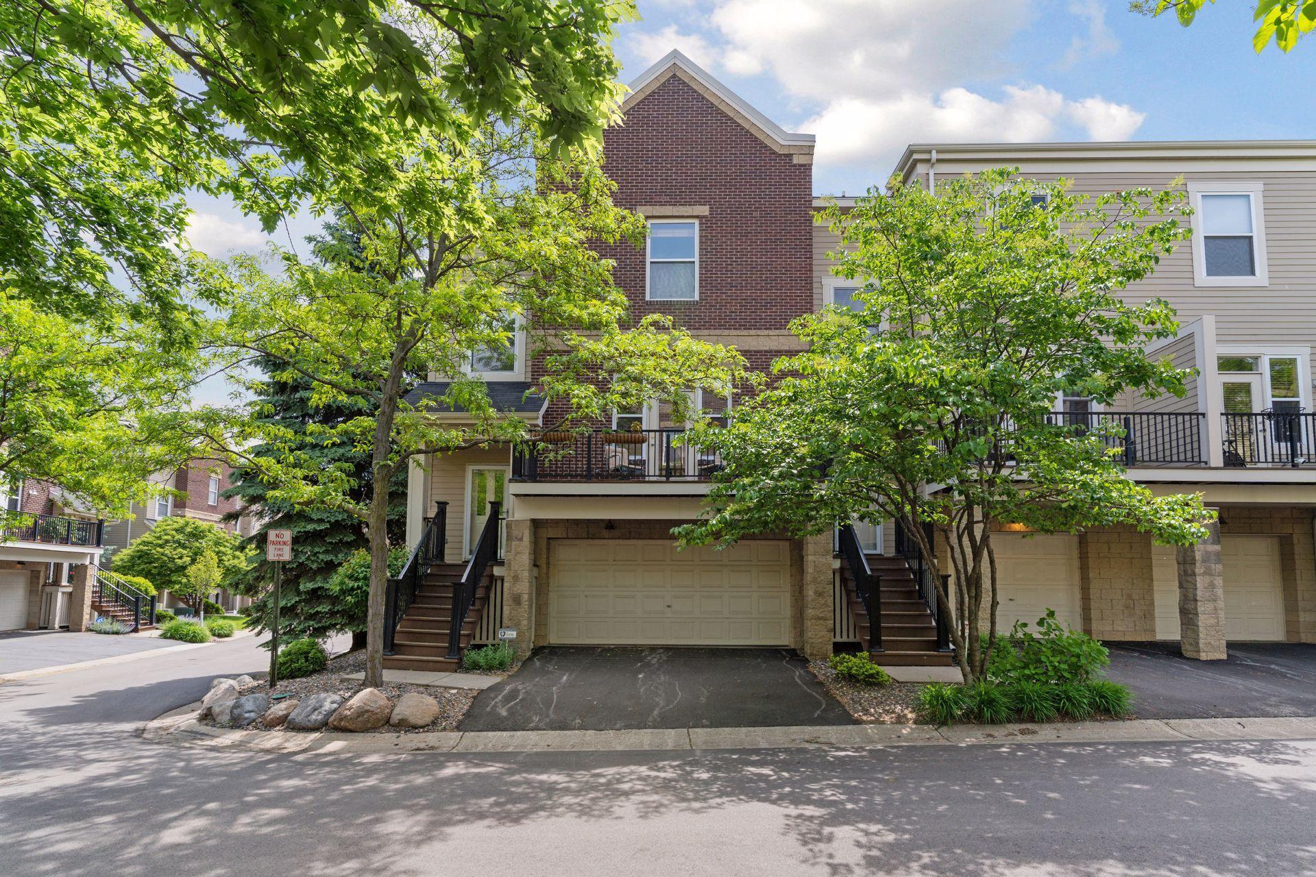 13 4th Avenue N 106