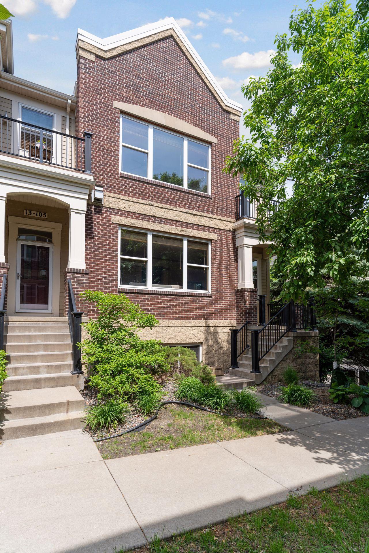 13 4th Avenue N 106