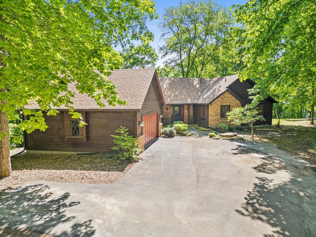 Photo of 2595 86th Court W, Northfield, MN 55057 (MLS # 7073384)