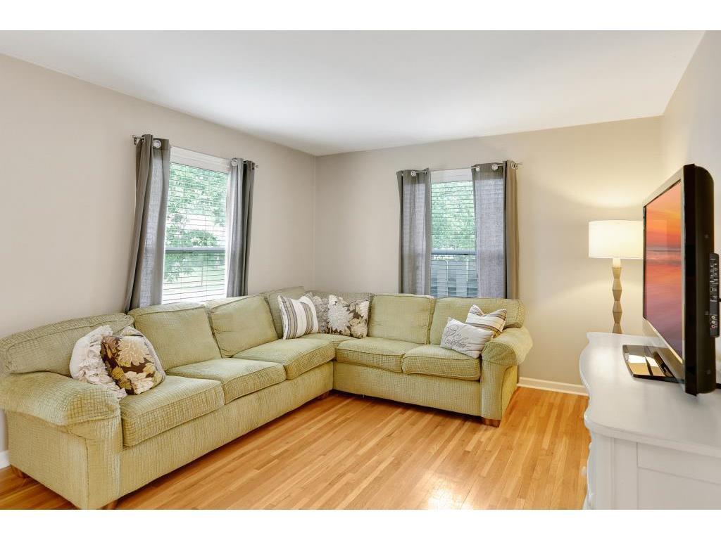 Photo of 2832 Florida Avenue S, Saint Louis Park, MN 55426 (MLS # 7139975)