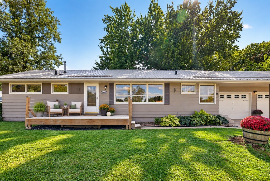 Photo of 1802 26th Street NW, Rochester, MN 55901 (MLS # 7147850)