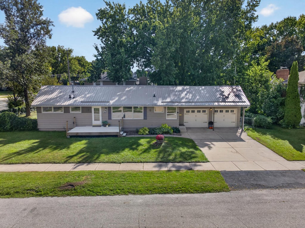 Photo of 1802 26th Street NW, Rochester, MN 55901 (MLS # 7147850)